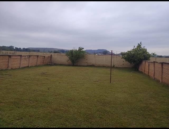3 BEDROOM TOWNHOUSE FOR SALE IN WATERKLOOF HILL ESTATE